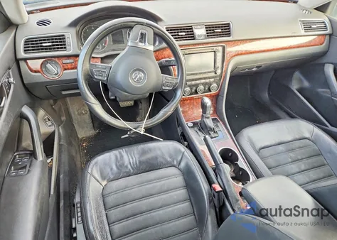 2013 Volkswagen Passat Sel z USA, uszkodzony, nr VIN 1VWCM7A38DC071550